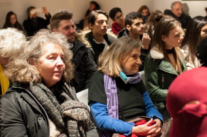 Au centre, Madame Marcelle Rosnay, du Club des Poètes à l'Espace Andrée Chedid
