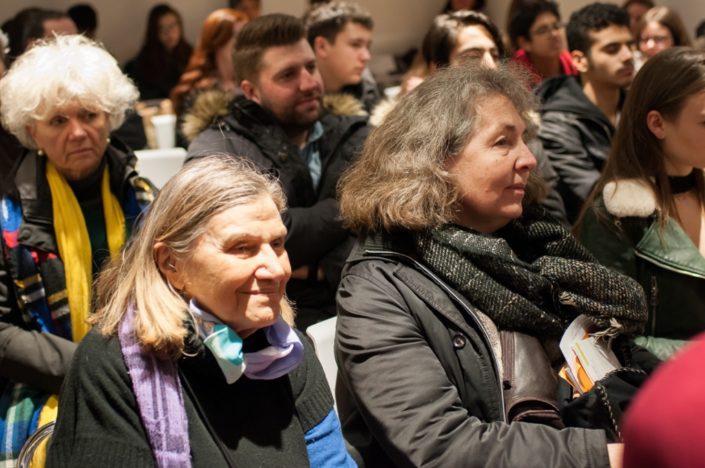 Au premier plan, Madame Marcelle Rosnay du Club des Poètes et une amie