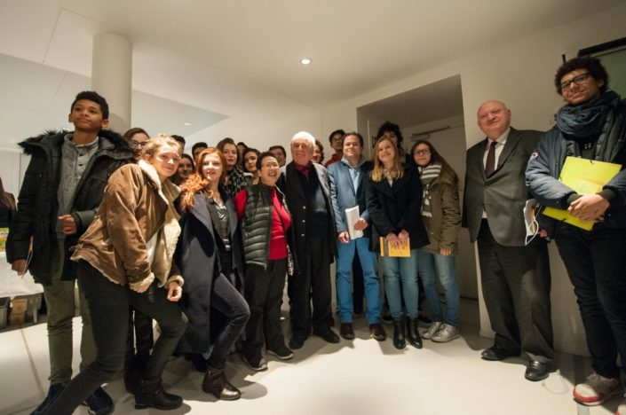 Monsieur le Maire, les Membres du Conseil Communal des Jeunes, Poésie en liberté à l'Espace Andrée Chedid pour le lancement 2017 du concours.