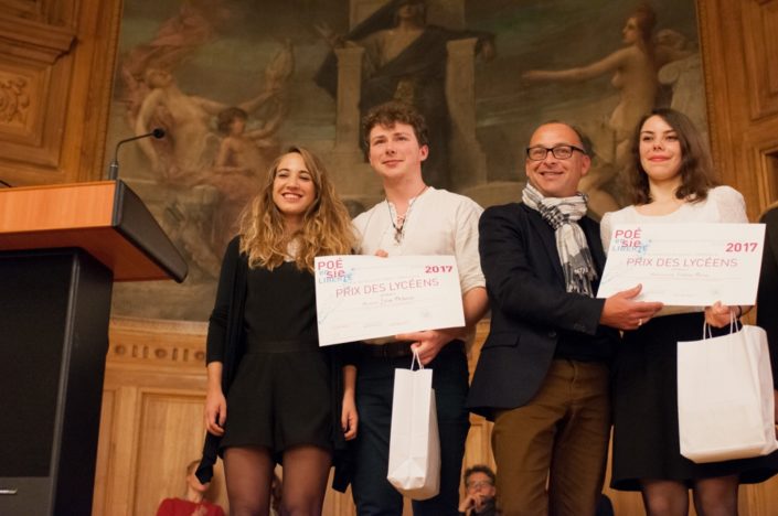 Prix Région Île-de-France, palmarès des lycéens : Mélodie Quercron, poète et Léon Delarue, Lycée Francisque Sarcey à Dourdan (91) ; Philippe Audibert, professeur et son élève Solène Bron, Lycée Jean-Paul II à la Ville-du-bois (91)