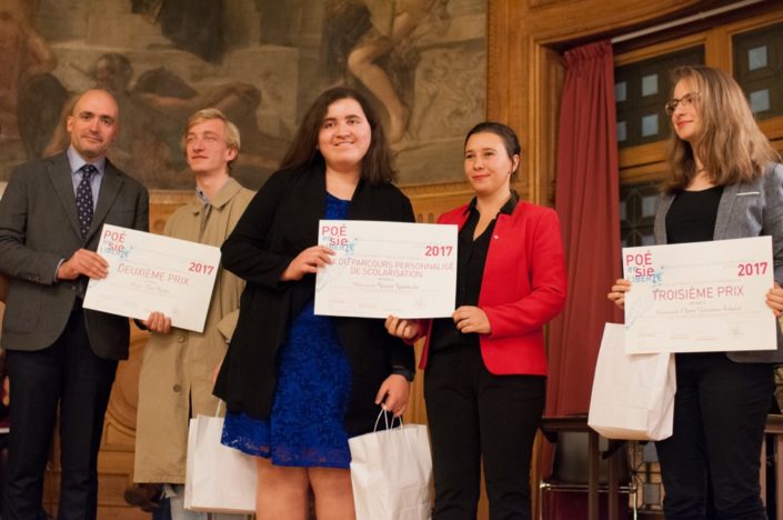 Jean-Baptiste Dussert, Professeur de philosophie et Félix Raulet, 2ème prix, Lycée Marcel Gambier à Lisieux (14) ; Kenza Kaabeche, Prix PPS, du Lycée Julie Victoire Daubié, Argenteuil (95) et Fiona Lazaar, Députée du Val d'Oise ; Clara Gervaise-Volaire, 3ème prix, Lycée Jean-Jaurès à St Clément de Rivière (34)