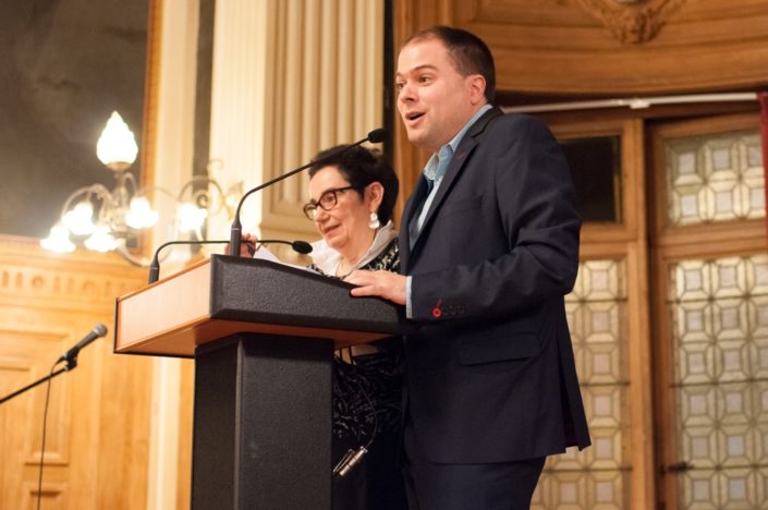 les Maitres de cérémonie Nicole Simonet, Vice-Présidente d'honneur et Responsable du Jury, Matthias Vincenot, Directeur artistique