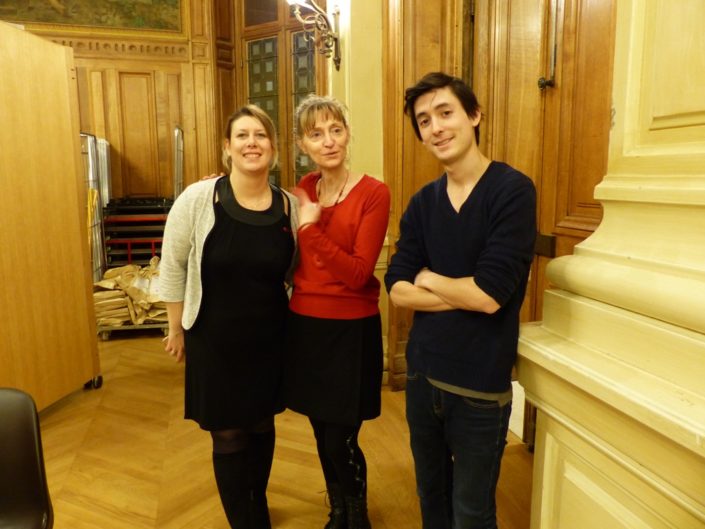 Les administrateurs Mélanie Dumont-Torrès, et Marie-Rose Farjon et Florian Kuan, bénévole.