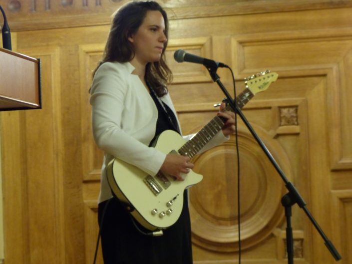 Mèche, auteur compositeur interprète
