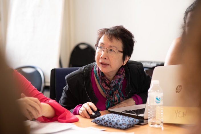 Yen Kuan, Attachée de Direction