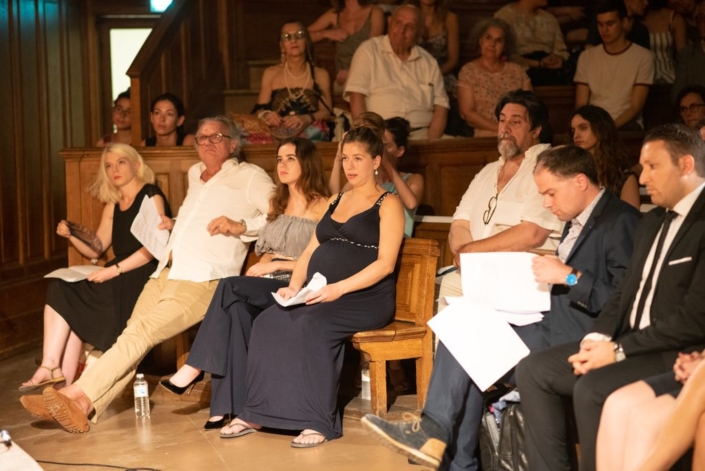 Côté comédiens, Clémence Brétécher, François-Eric Gendron, Lou Gala, Célia Rosich au 1er rang, Dominique Thomas au 2ème rang