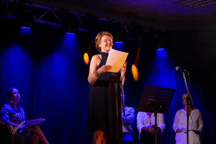 2018-08_Conceze_Delphine-Rich02 Delphine Rich