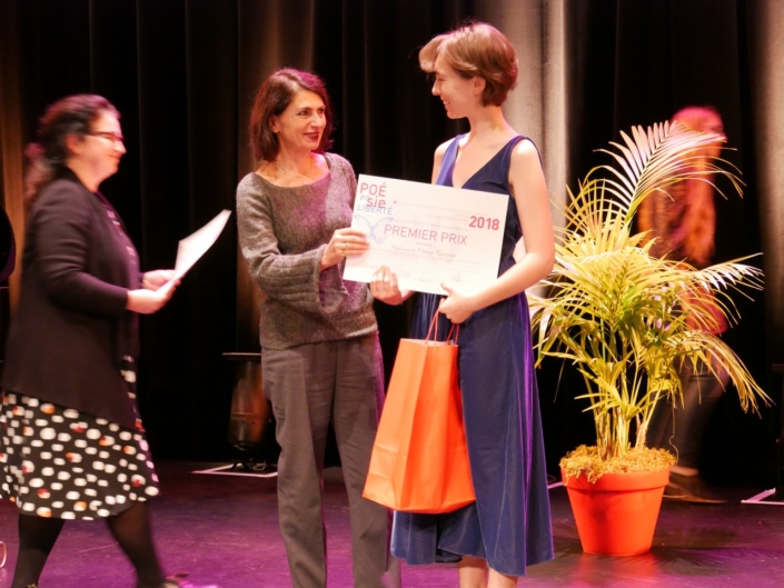 Dominique Pince-Salem, DGESCO au Ministère de l'Education Nationale et Claire Kozlow, Lycée Sainte-Marie-Grand-Lebrun - Bordeaux (33), 1er prix des Premières