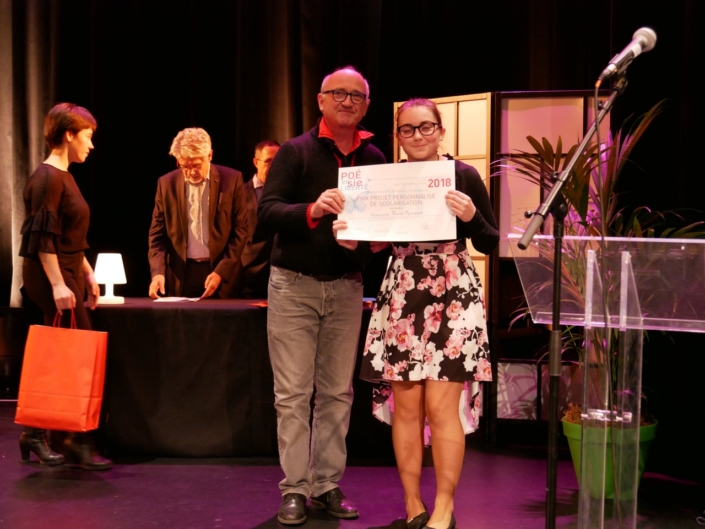 André Prodhomme, poète, Président du jury 2013 et Floria Reynaud, Lycée Jules-Froment - Aubenas (07), Prix Projet Personnalisé de Scolarisation des Premières