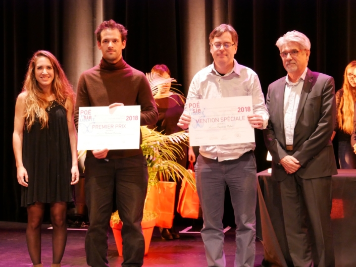 Mélodie Quercron, Poète, les formateurs Kerling Mayeul et Pascal Mora, des Compagnons du Tour de France - Saint-Thibault-des-Vignes (77) et Guy Féret