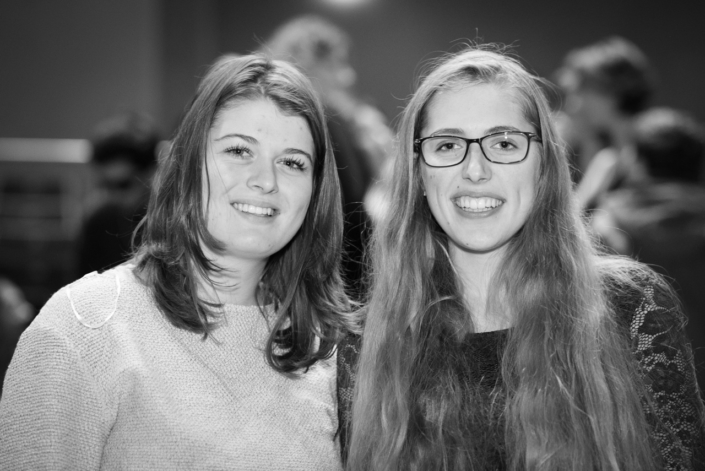 La lauréate Louise Chollet et la jurée Raphaëlle Vander Goten