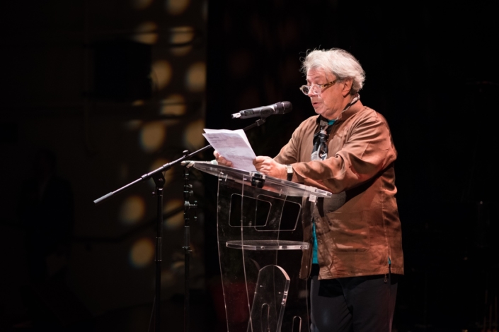 Hervé Vilard dans une séquence autour du Prix international des Droits de l’Enfant