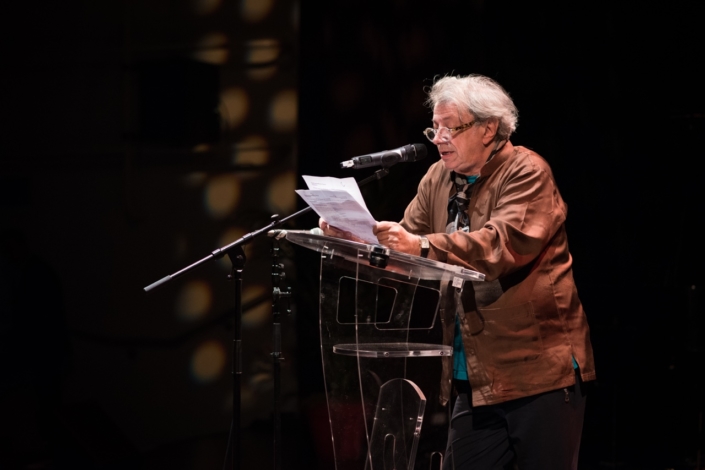 Hervé Vilard dans une séquence autour du Prix international des Droits de l’Enfant