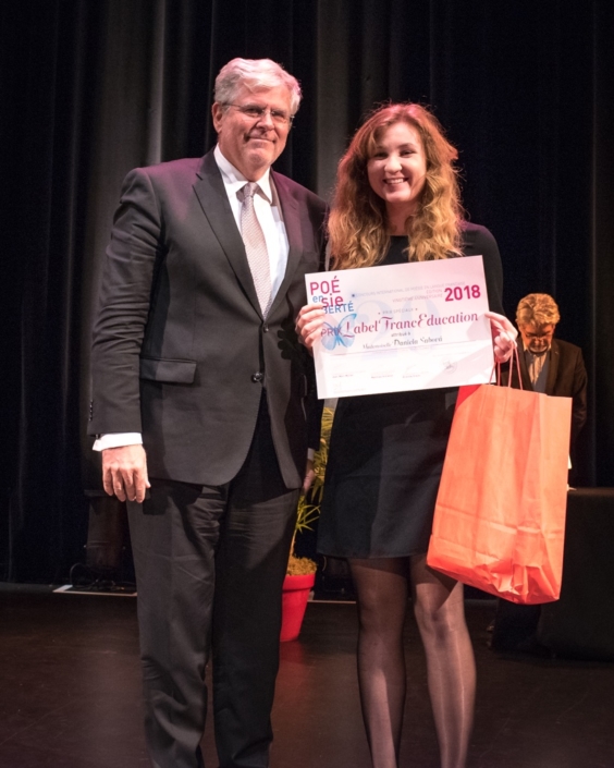 Son Excellence Igor Slobodník, Ambassadeur de la République slovaque à Paris et Daniela Sabová, du Gymnázium Ľudovíta Štúra - Trenčín (Slovaquie), Prix du LabelFrancEducation.