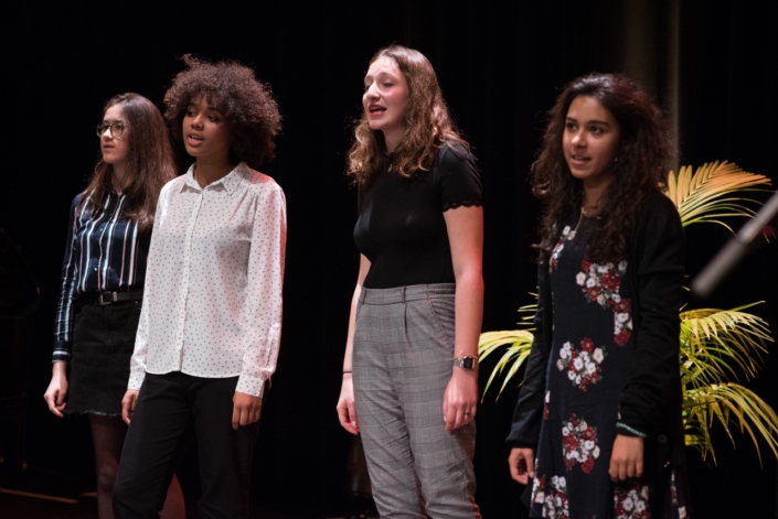 L’Atelier Janusz Korczak d’Issy-les-Moulineaux animé par Thomas Adam-Garnung : Chloé Benbekrite, Melinda Carniaux, Marion Demoniere, Alexandra Verron