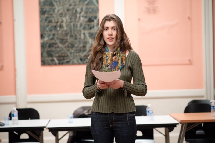 Alizée Ville, lit le texte de Elisa Estévez, 2ème prix Espéranto