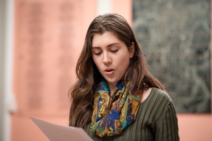 Alizée Ville, lit le texte de Elisa Estévez, 2ème prix Espéranto