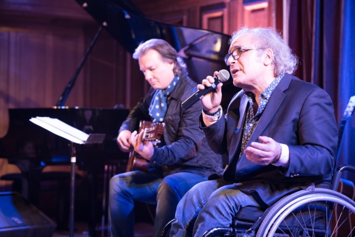 Frédéric Zeitoun accompagné par Philippe Hervouet