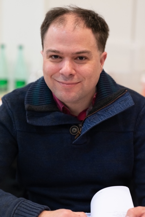 Matthias Vincenot, poète, Directeur Artistique de Poésie en liberté, Docteur ès Lettres, Chevalier des Arts et Lettres, Co-fondateur et co-directeur du Prix Georges Moustaki