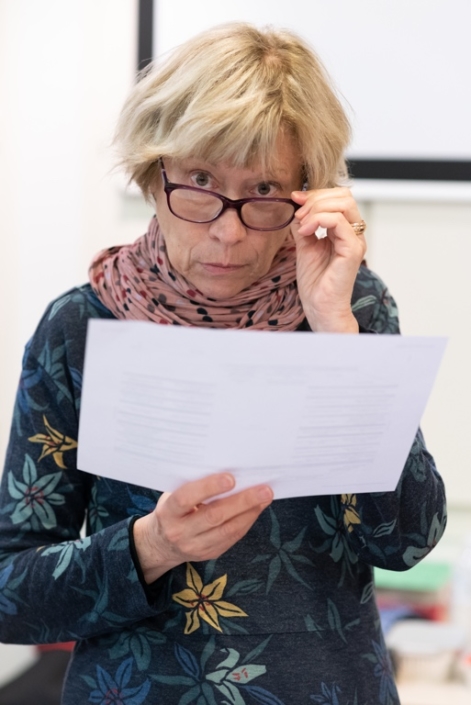 Elisabeth Jouhaud, Professeure / Secrétaire générale adjointe / Poésie en liberté Elisabeth Jouhaud, Professeure / Secrétaire générale adjointe / Poésie en liberté