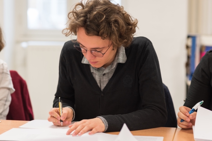 Loris Schirar, Terminale Scientifique, Institution Jean-Paul II - Compiėgne (60).