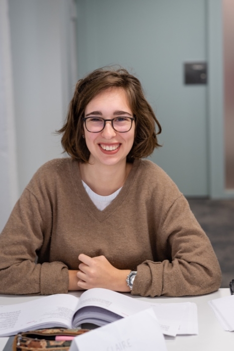Claire Kozlow, Terminale Littéraire, Lycée Sainte Marie Grand-Lebrun - Bordeaux (33).