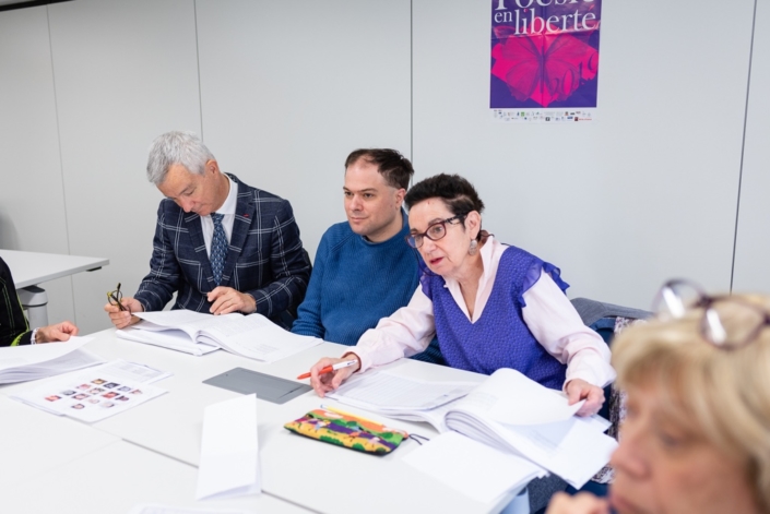 Nicole Simonet, responsable du Jury, mène les débats en présence du DGER Philippe Vinçon