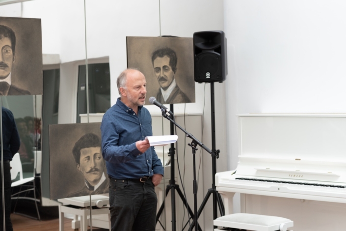 Etienne Orsini, poète, photographe et chanteur