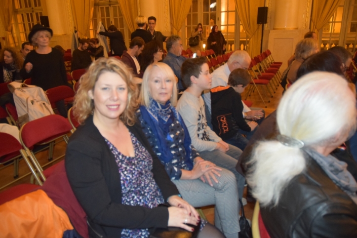 2 mamans d'accueil : Mélanie Dumont Torres (administratrice) et Hélène Kuan