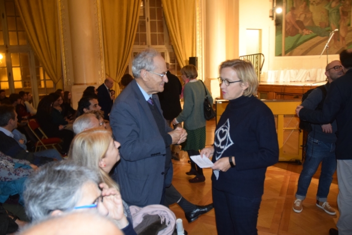En discussion, Florence Berthout, Maire du 5ème, Pierre Brunel, Président d'honneur et Danièle Lévinas