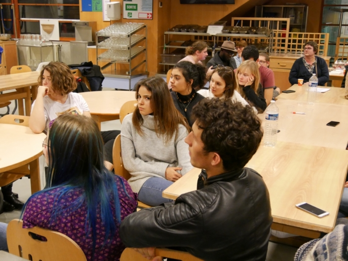Réunion d'intégration des Lauréats de l'étranger et de province avec les jurés et les familles d'accueil