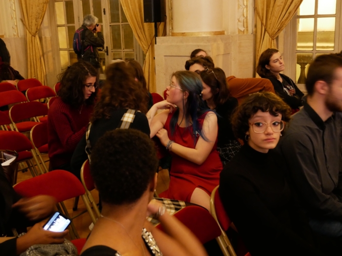 Elena Cisternas sur la droite