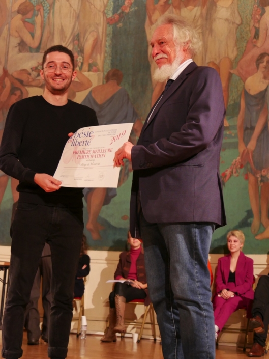 Louis Romao, auteur compositeur interprète et Michel Séguignes, Enseignant chercheur pour représenter le Collège de Montréal à Montréal