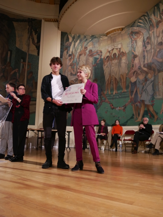 Théo Lamarque et Léa Furic, membre du Comité de lecture, ancienne lauréate et ancienne Jurée