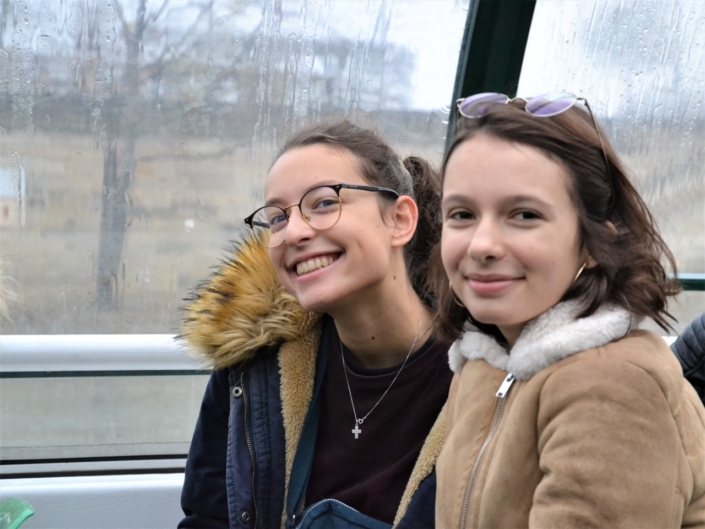 Jeanne Roux et Agathe Vermot-Desroches