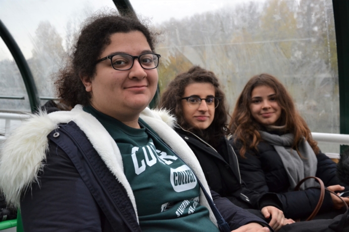 Lynn Touma, Eline Convert et Lou Vicente
