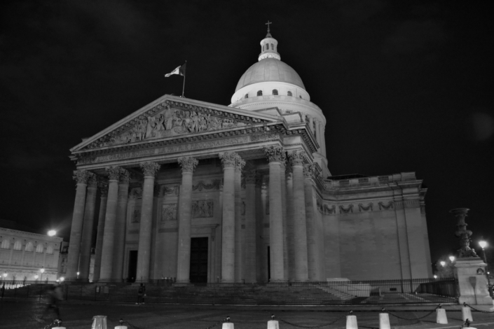 Le Panthéon, face à la Mairie du 5ème