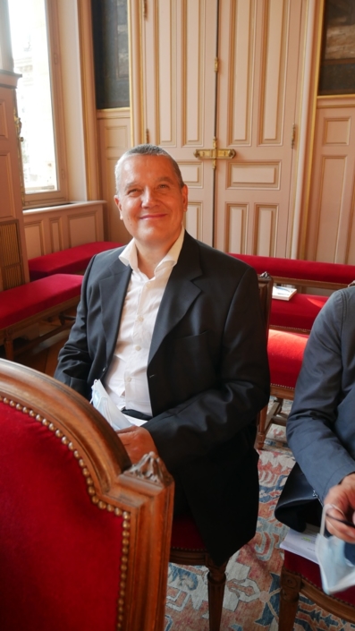 Eric Meadmore, responsable veille, MAEE, délégué par son président Louis Dominici