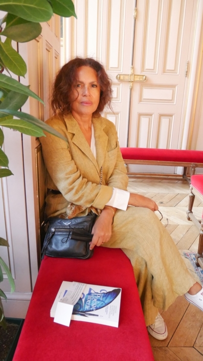 Viktor Lazlo, écrivaine, chanteuse, comédienne