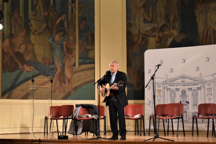 Salvatore Adamo nous offre une chanson