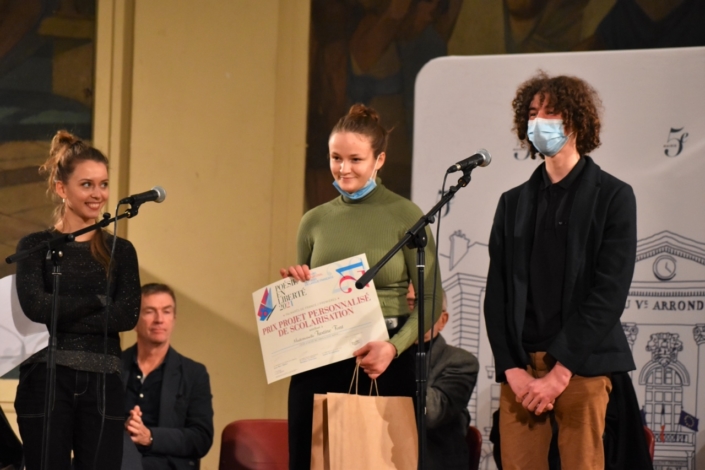 Jeanne Guittet, Justine Font et le juré Maël Chagnon
