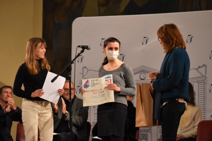Maïra Schmitt, Chloé Fernandez et Laurence Bouvet