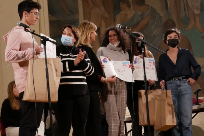 El Hocine Chabane et Lynda Aït Bachir, Louisa Nadour et Amina Chippaux, Juliette Leproust et Jenna Boulmedaïs